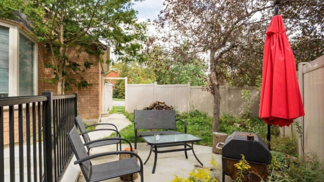 Photo of Outdoor in Lisgar