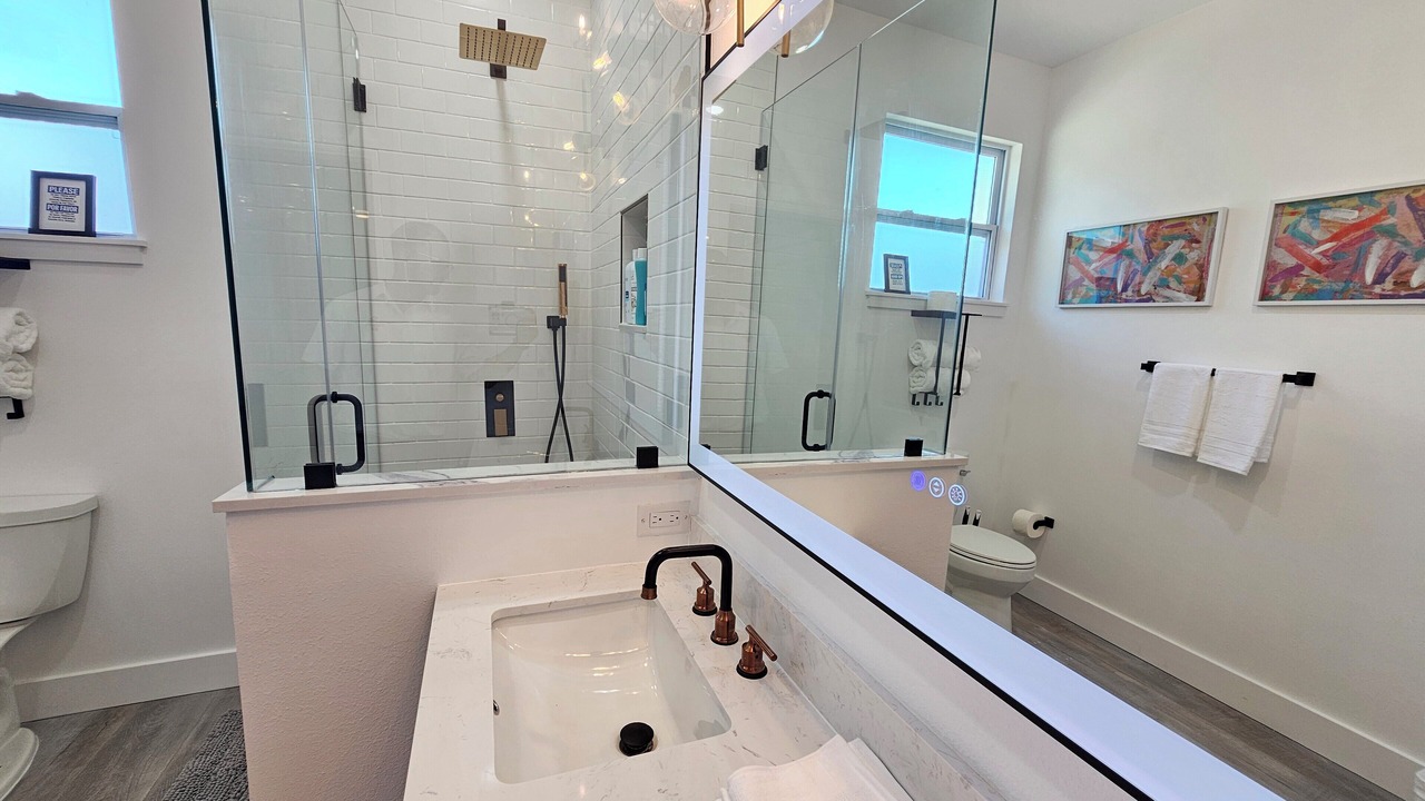 Photo of Bathroom in Fairvilla
