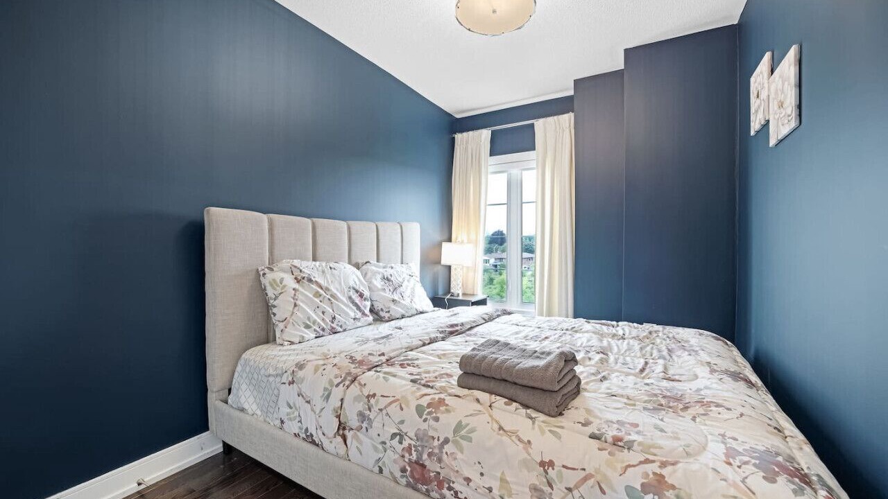 Photo of Bedroom in Lakeview