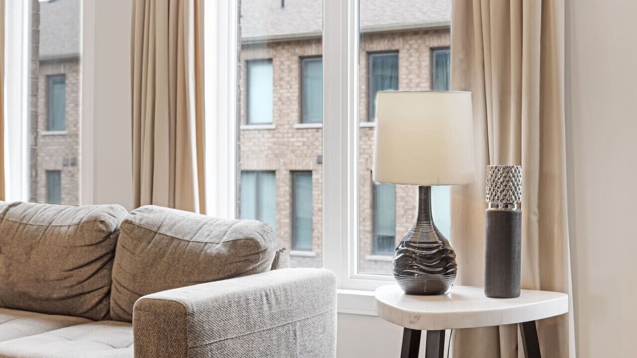 Photo of Livingroom in Lakeview