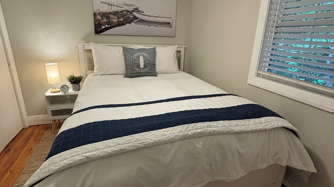Photo of Bedroom in Alcona