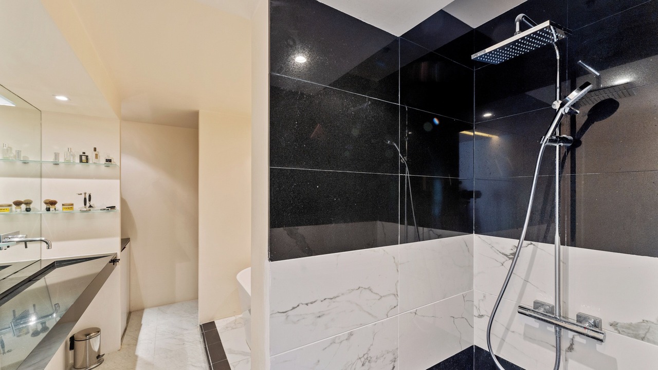 Photo of Bathroom in Chaussee-d'Antin