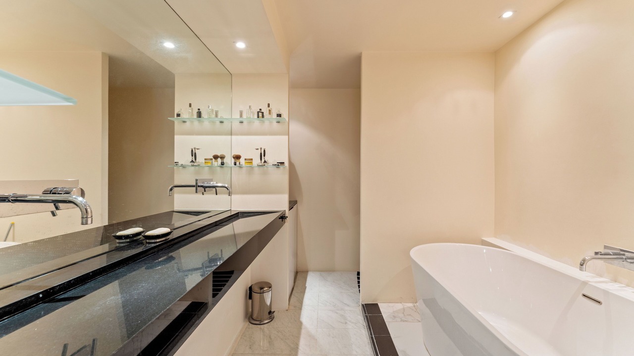 Photo of Bathroom in Chaussee-d'Antin