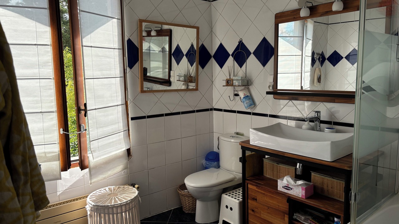Photo of Bathroom in Quartier du Vieux-Pont - Sainte-Genevieve