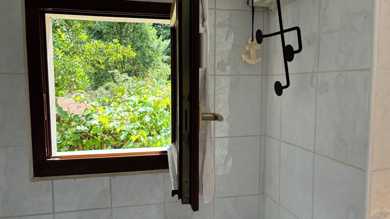 Photo of Bathroom in Quartier du Vieux-Pont - Sainte-Genevieve