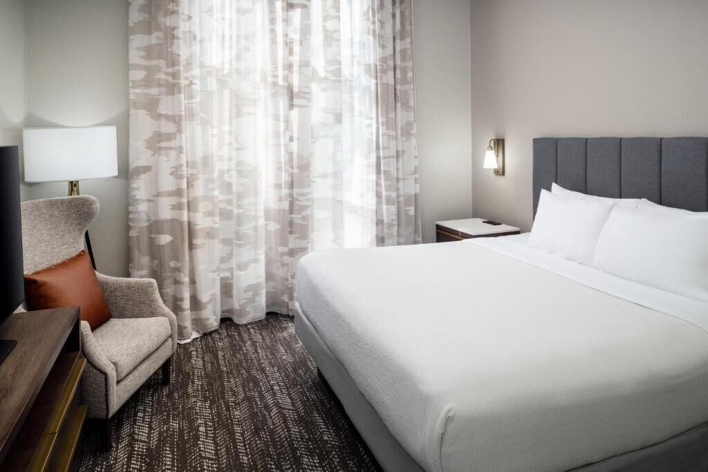 Photo of Bedroom in Airport North