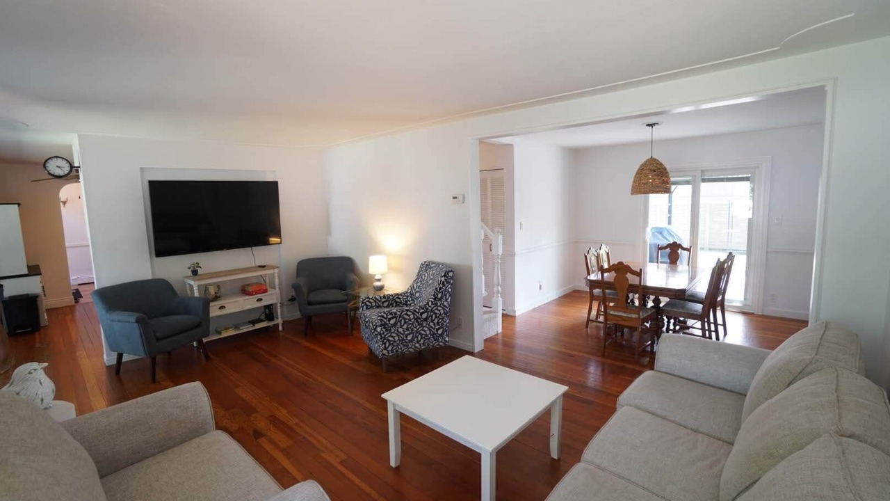 Photo of Livingroom in Brights Grove