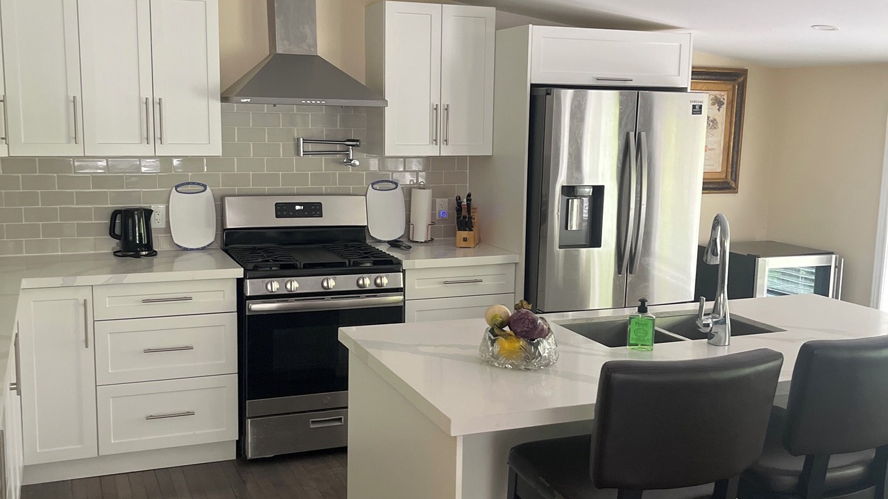 Photo of Kitchen in New Tecumseth