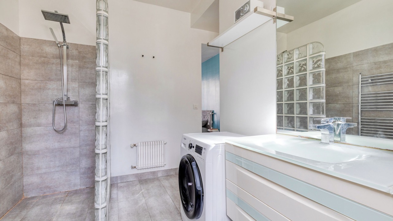 Photo of Bathroom in Auteuil