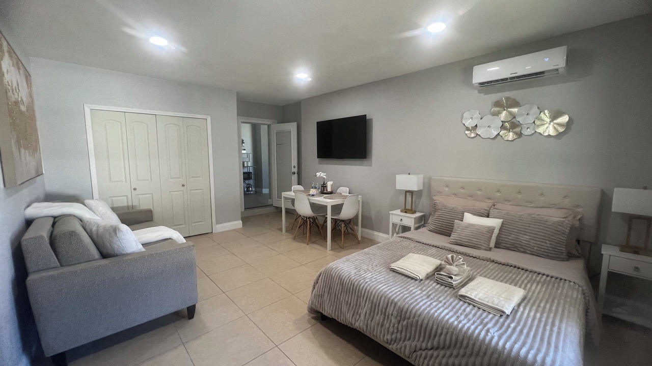 Photo of Bedroom in Lakeland Highlands