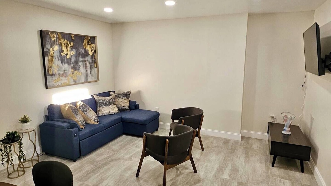 Photo of Livingroom in Valrico