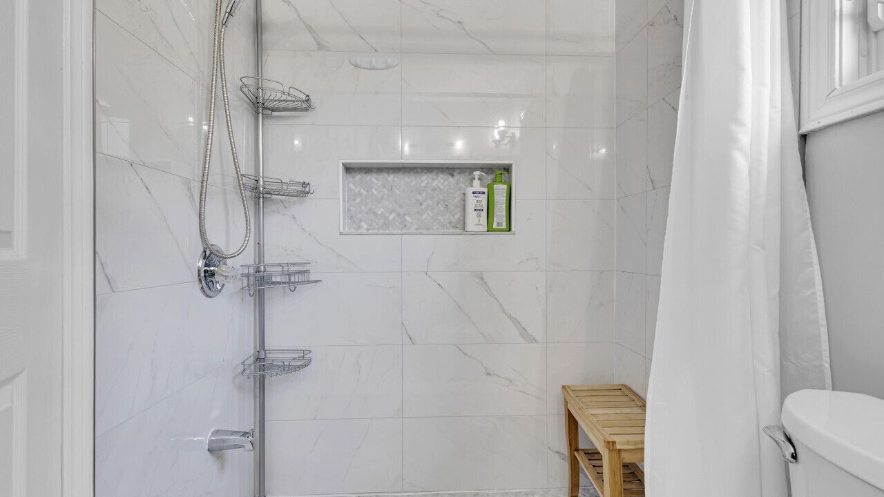Photo of Bathroom in Lisgar
