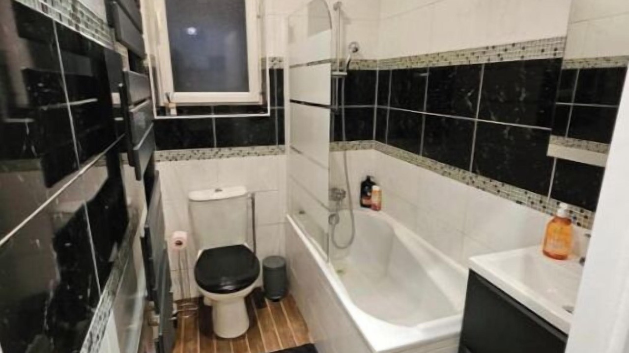 Photo of Bathroom in Alfortville