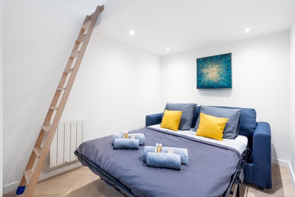 Photo of Bedroom in Prince–Marmottan
