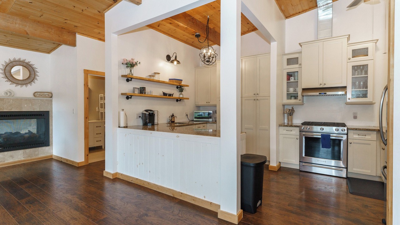 Photo of Kitchen in Port Carling