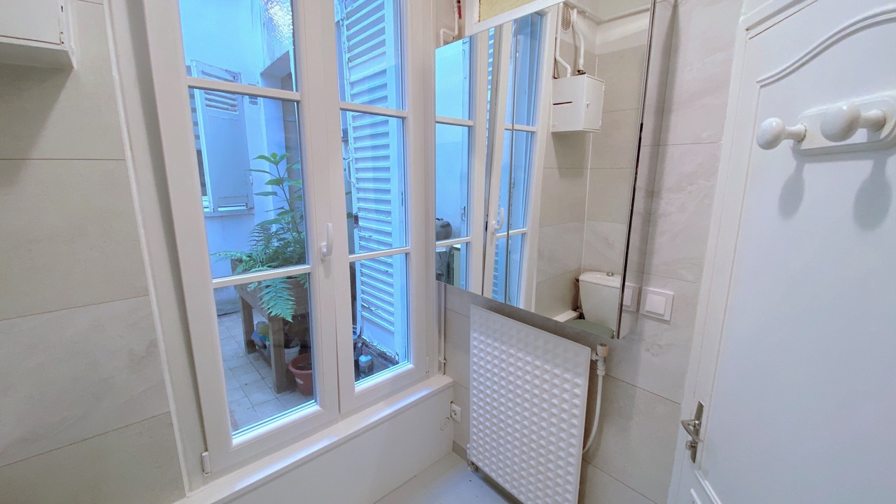 Photo of Bathroom in 14th Arrondissement