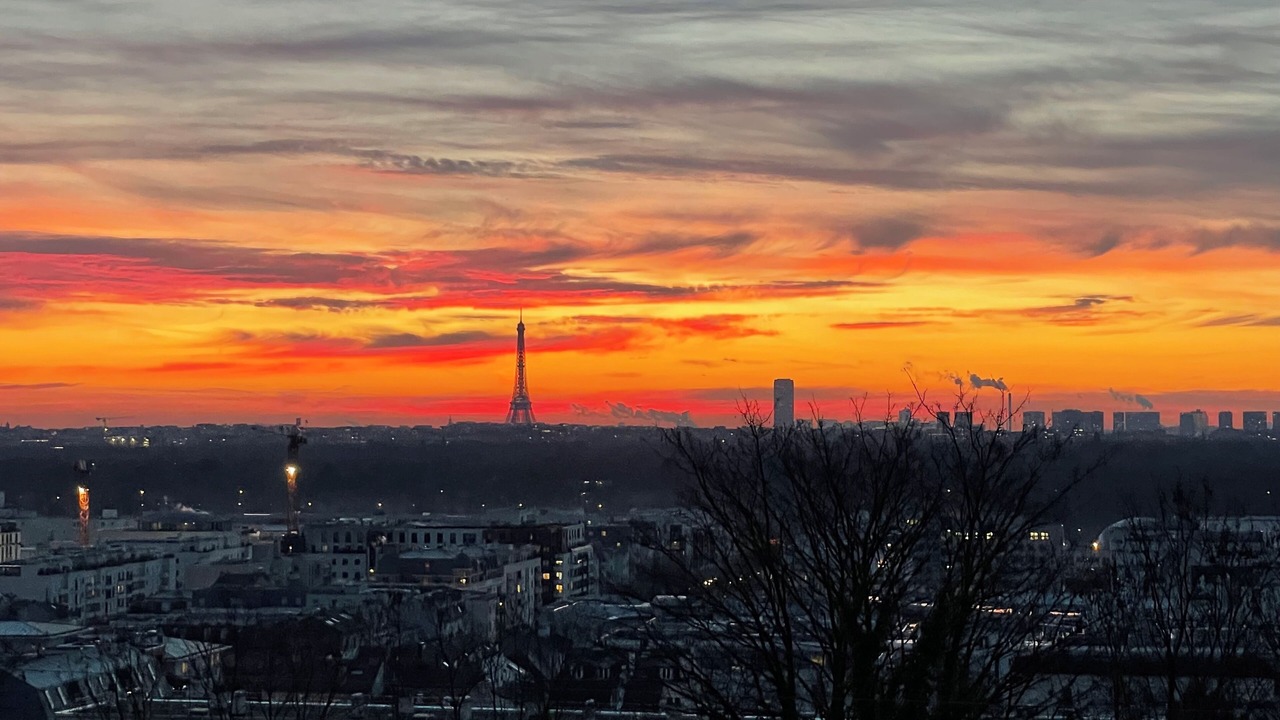 Photo of Others in Suresnes