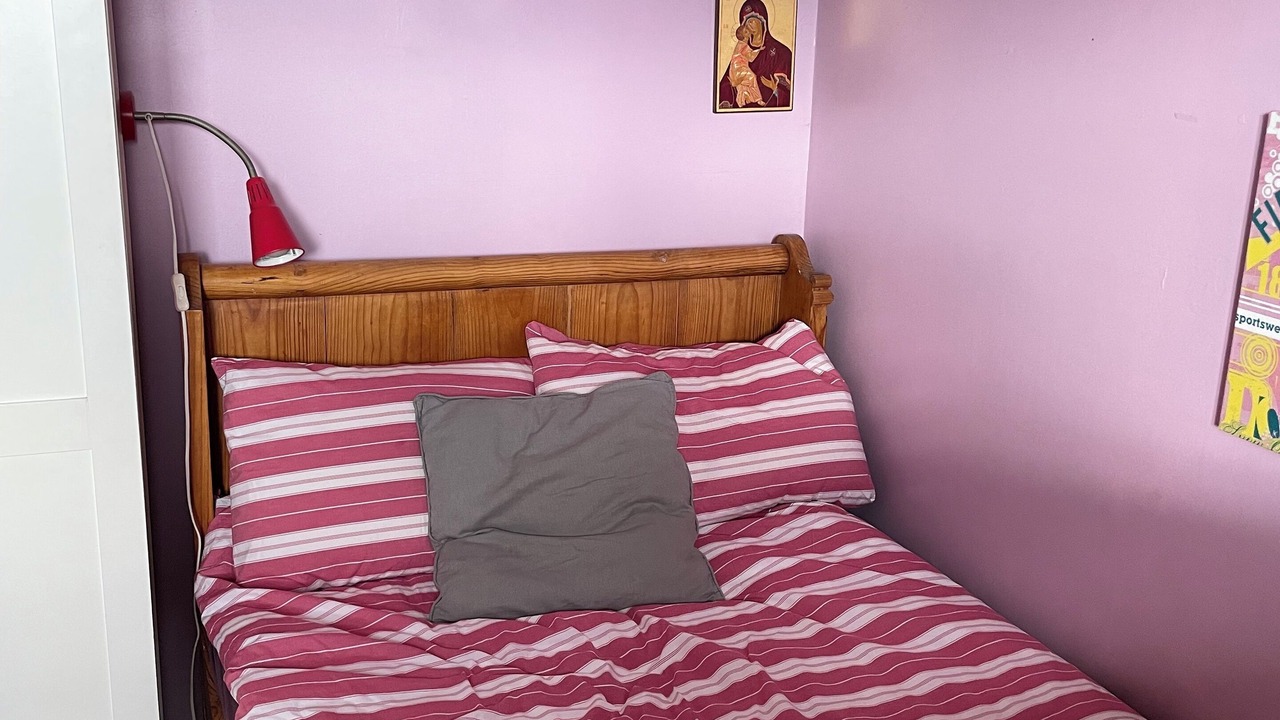 Photo of Bedroom in Suresnes