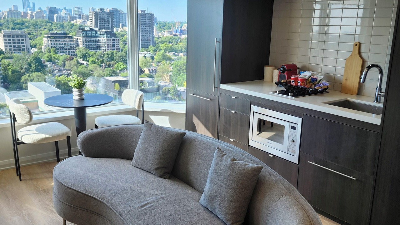 Photo of Bedroom in Bloor-Yorkville