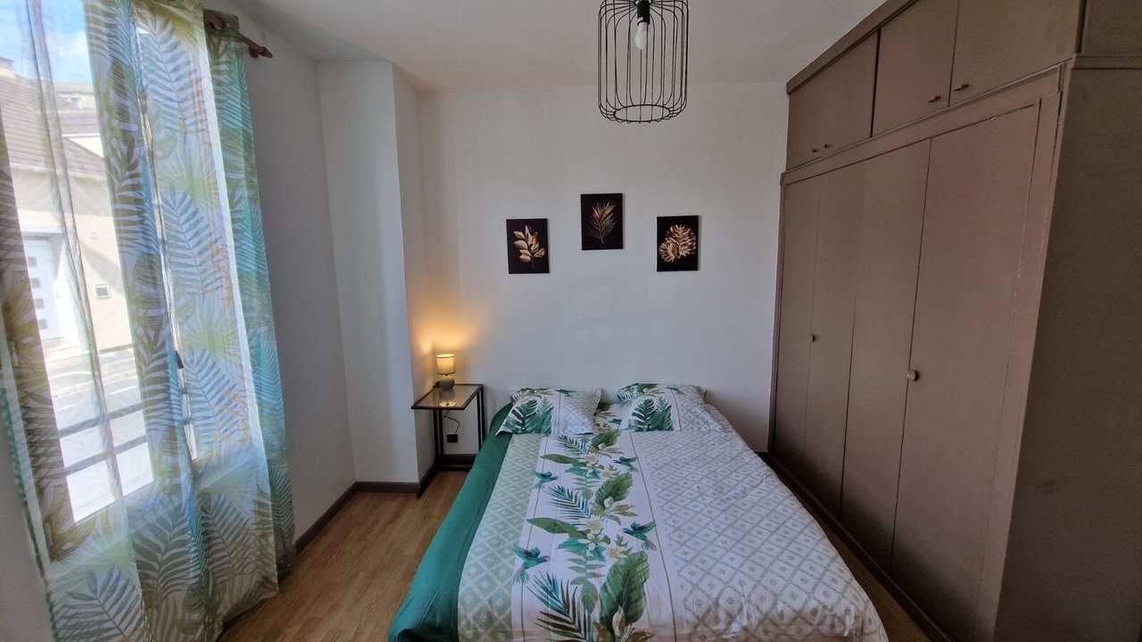 Photo of Bedroom in Saint-Denis