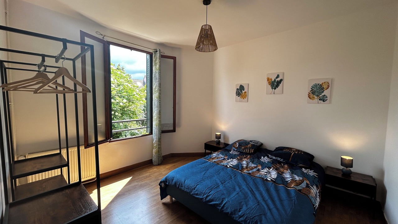 Photo of Bedroom in Saint-Denis