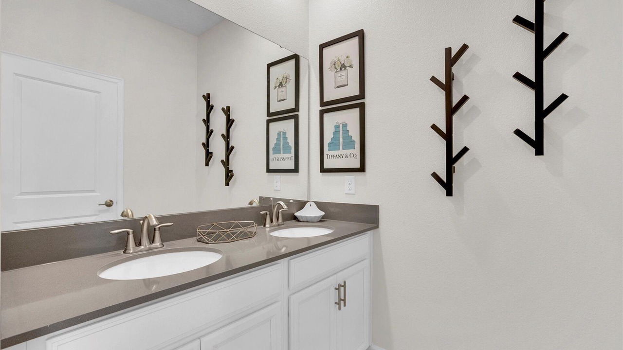 Photo of Bathroom in Bay Lake