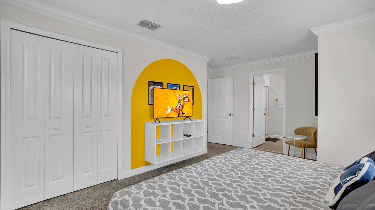 Photo of Bedroom in Bay Lake