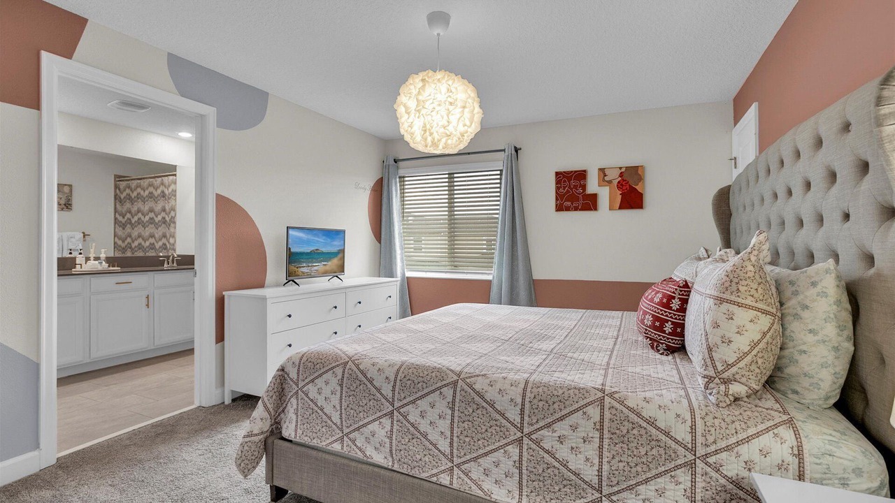 Photo of Bedroom in Bay Lake
