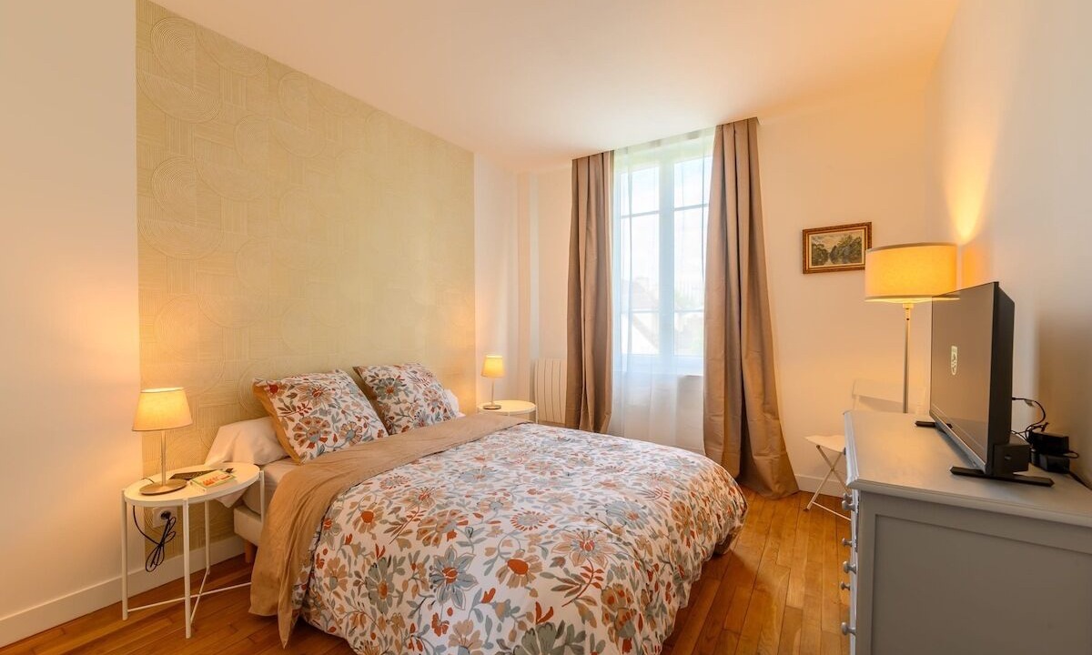 Photo of Bedroom in Alfortville