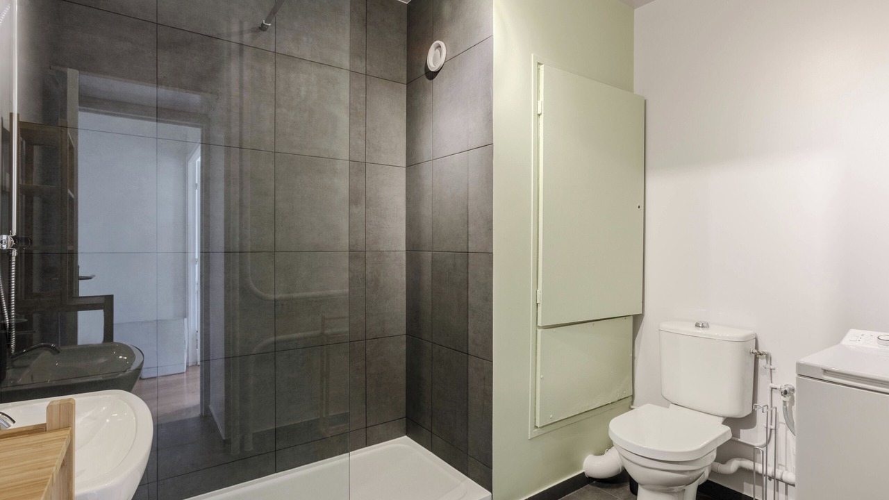 Photo of Bathroom in Bagnolet