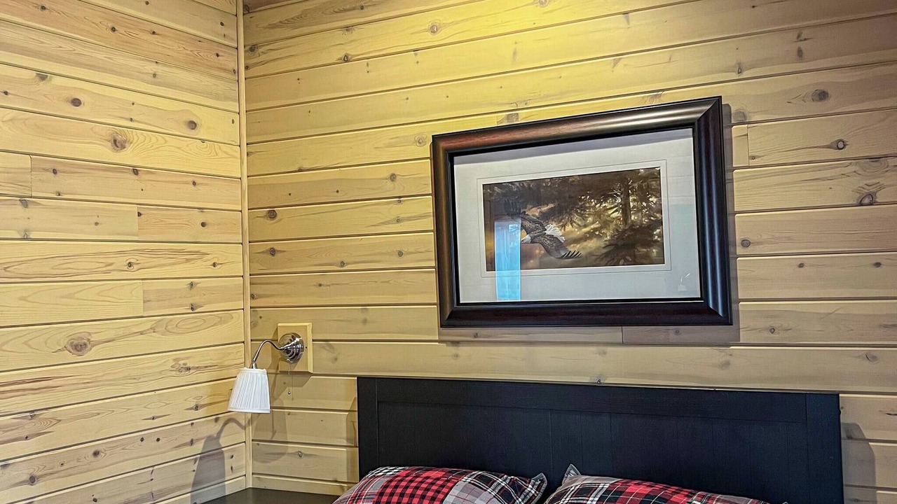 Photo of Bedroom in Magnetawan