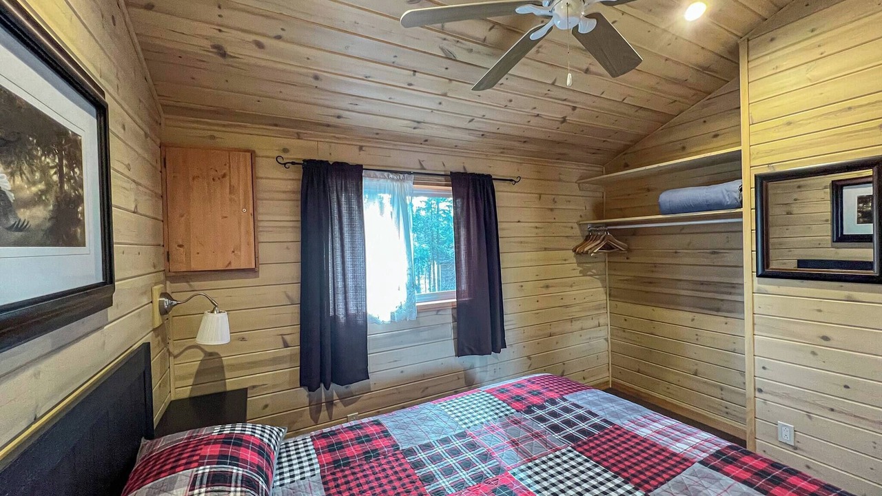 Photo of Bedroom in Magnetawan