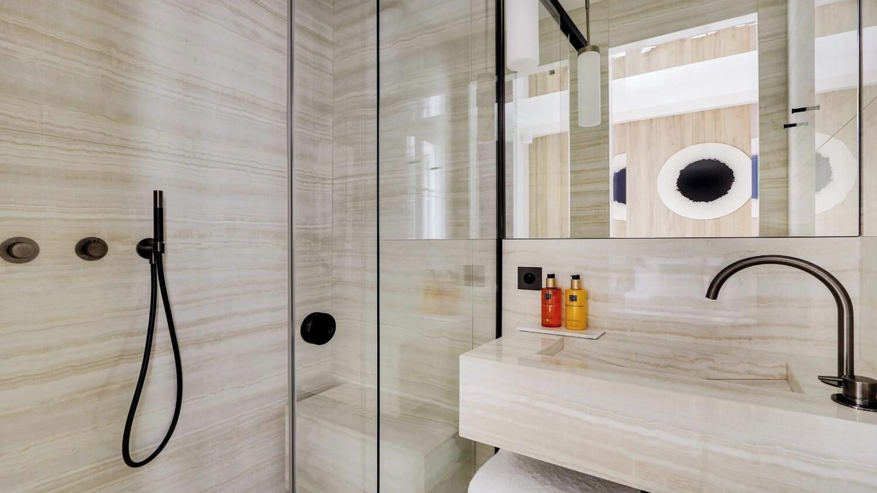 Photo of Bathroom in Les Halles