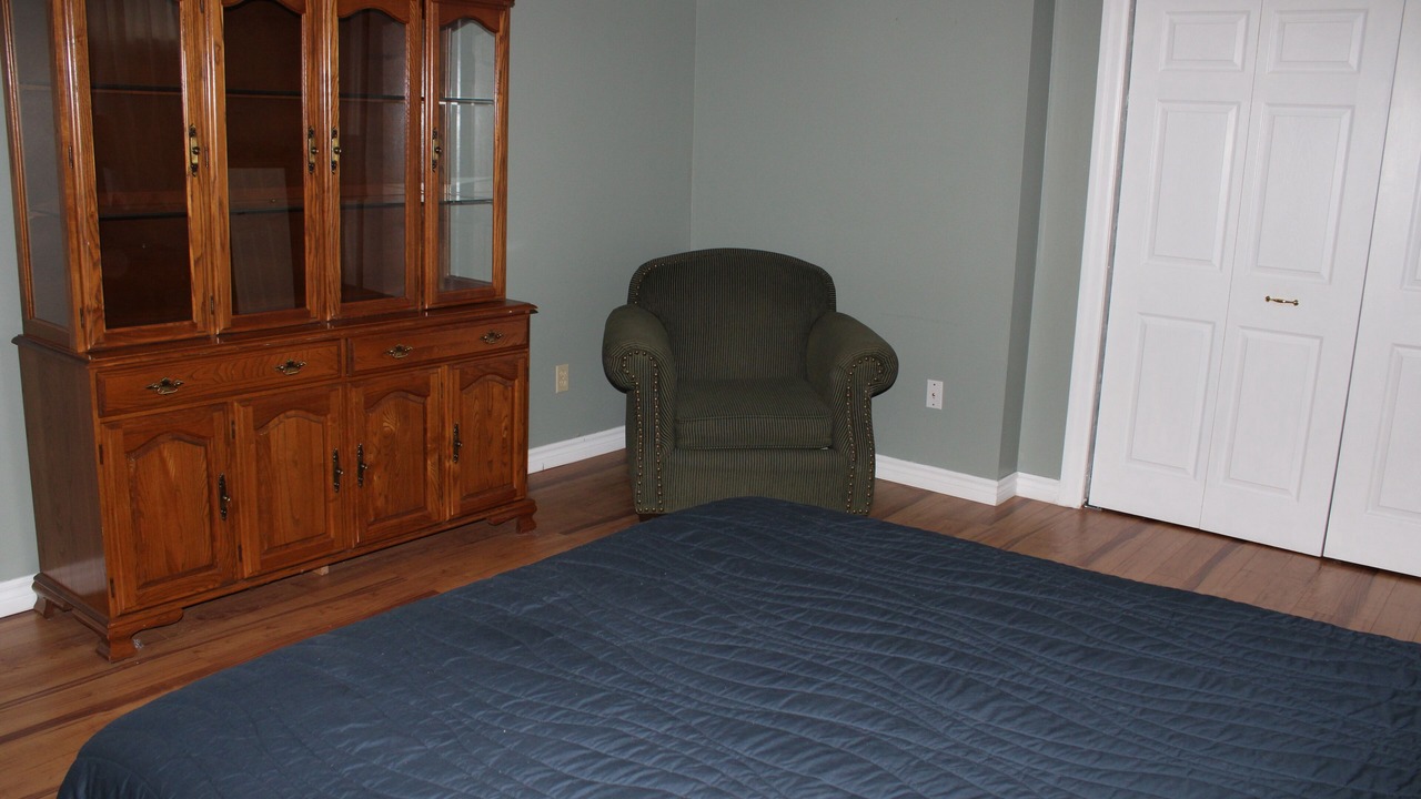 Photo of Bedroom in Sauble Beach