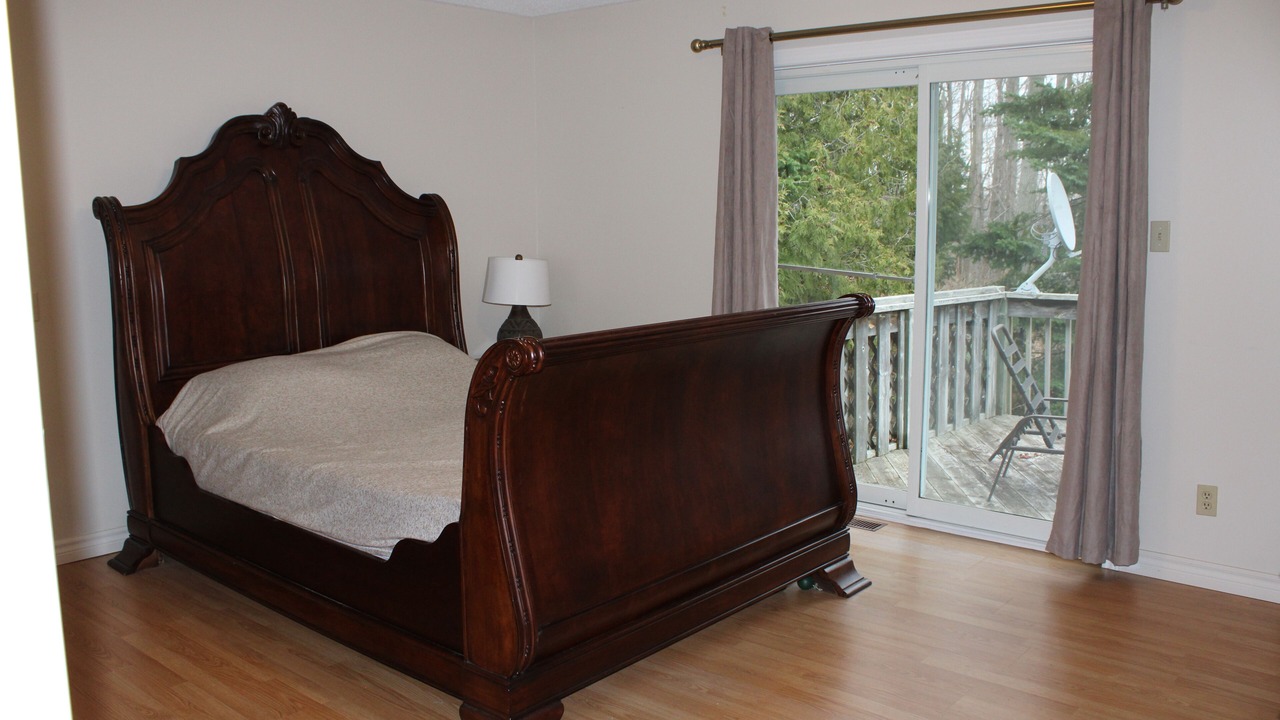 Photo of Bedroom in Sauble Beach