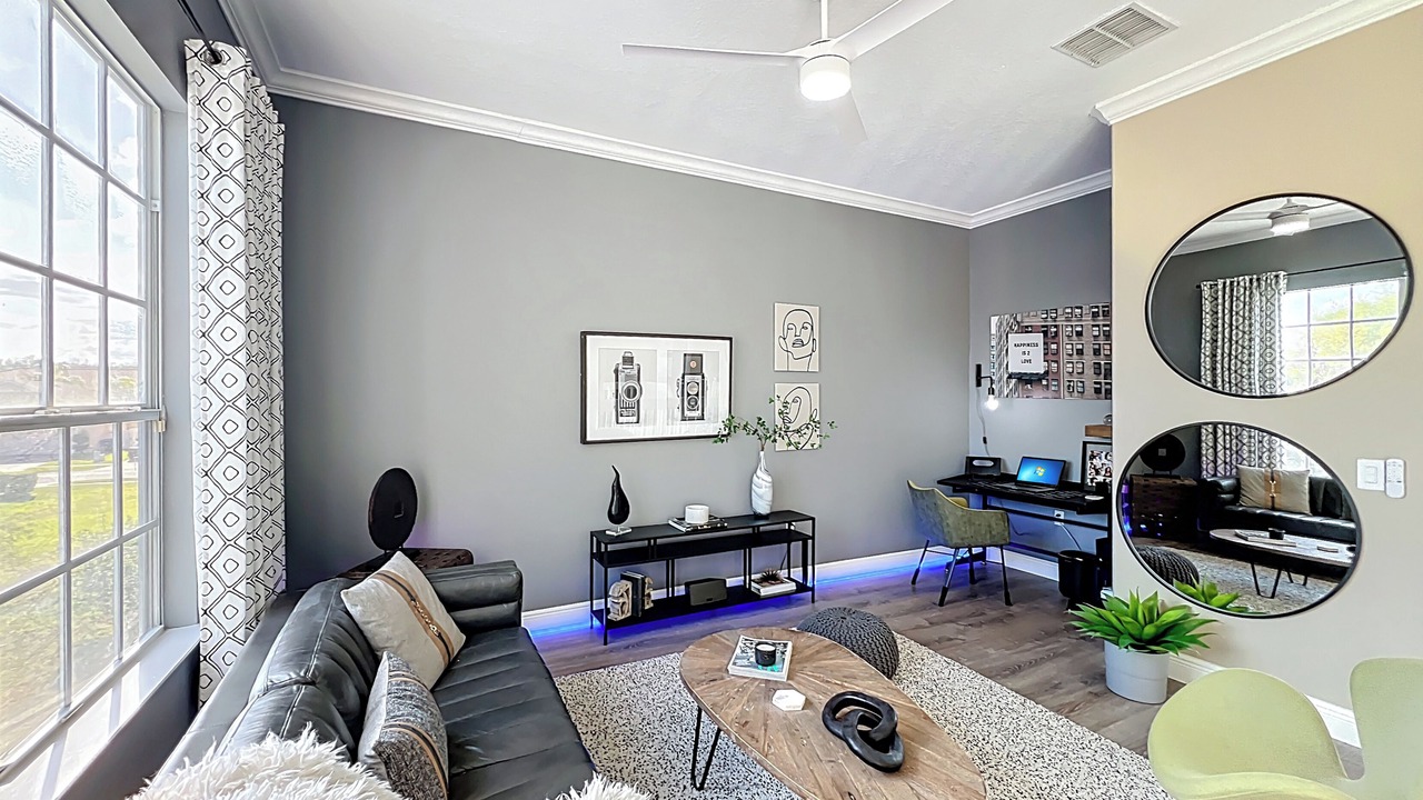 Photo of Livingroom in Southeast Orlando