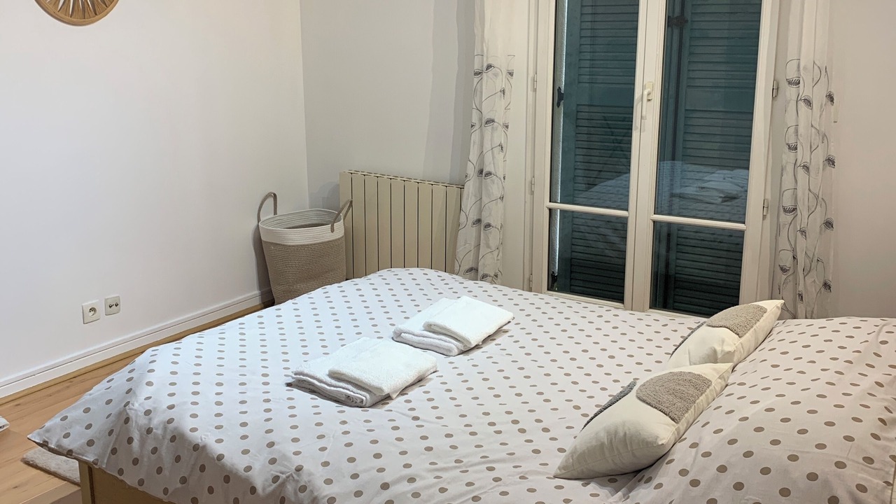 Photo of Bedroom in Magny-le-Hongre