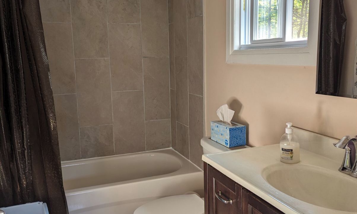Photo of Bathroom in Unorganized Centre Parry Sound