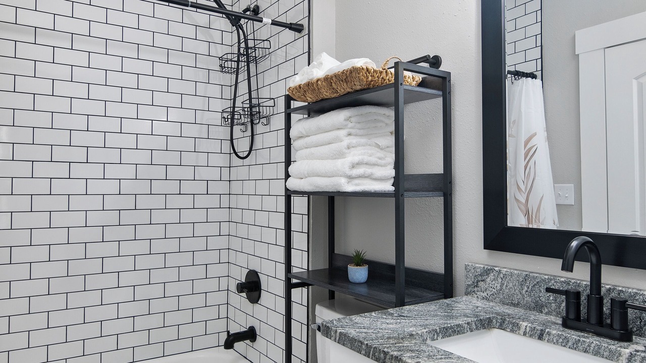Photo of Bathroom in Winter Garden