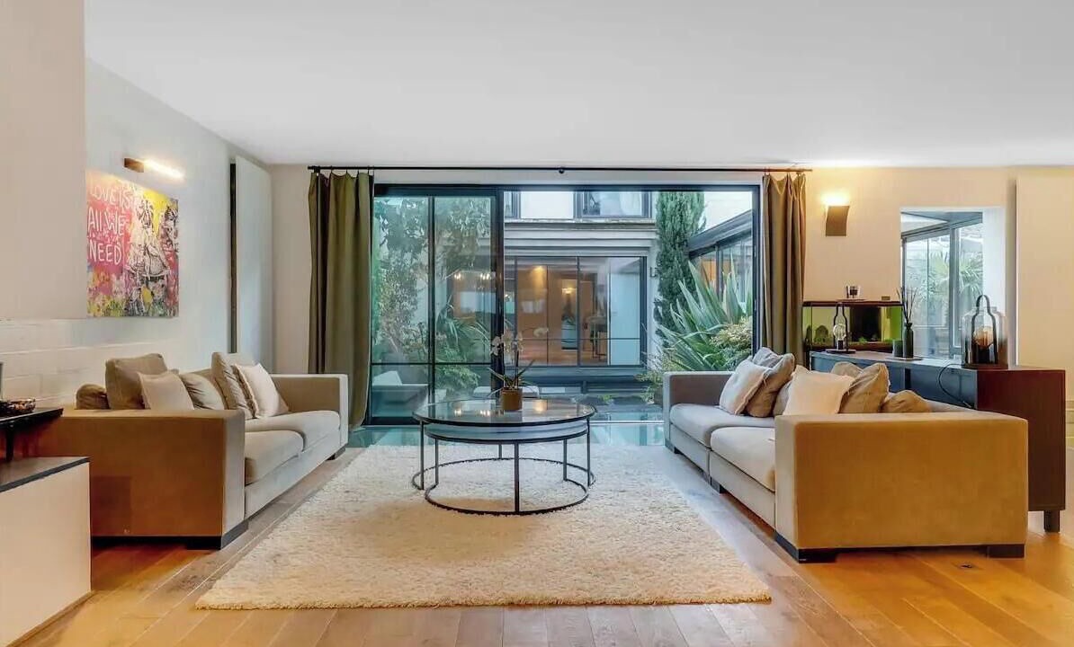 Photo of Livingroom in Centre Ville