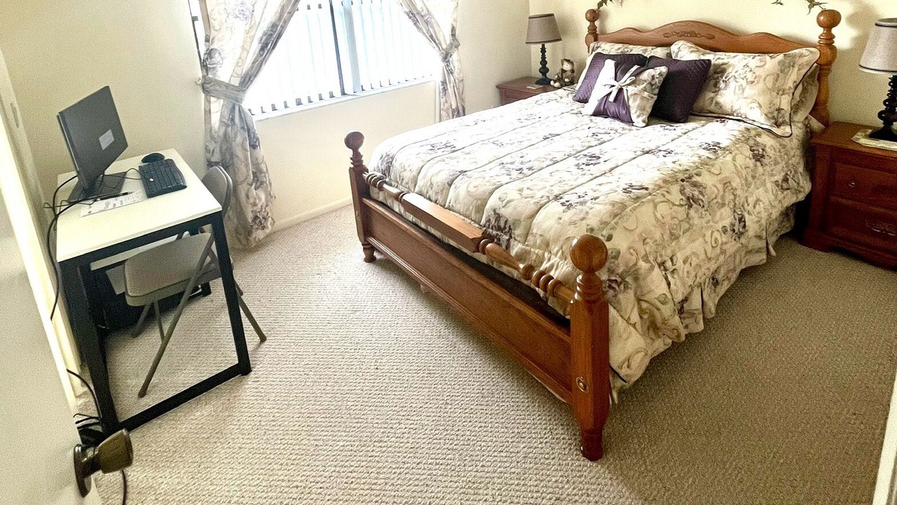 Photo of Bedroom in East Lake Woodlands