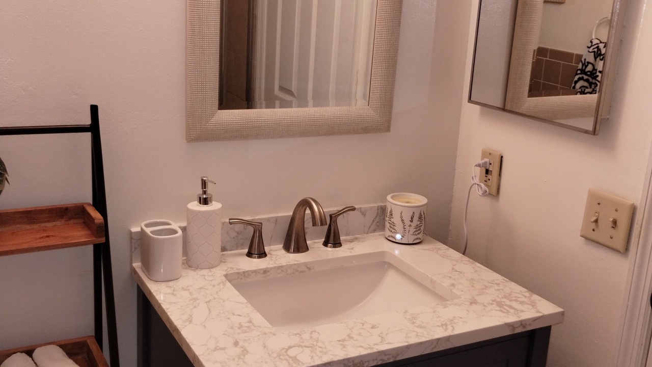 Photo of Bathroom in Sun 'N Lake