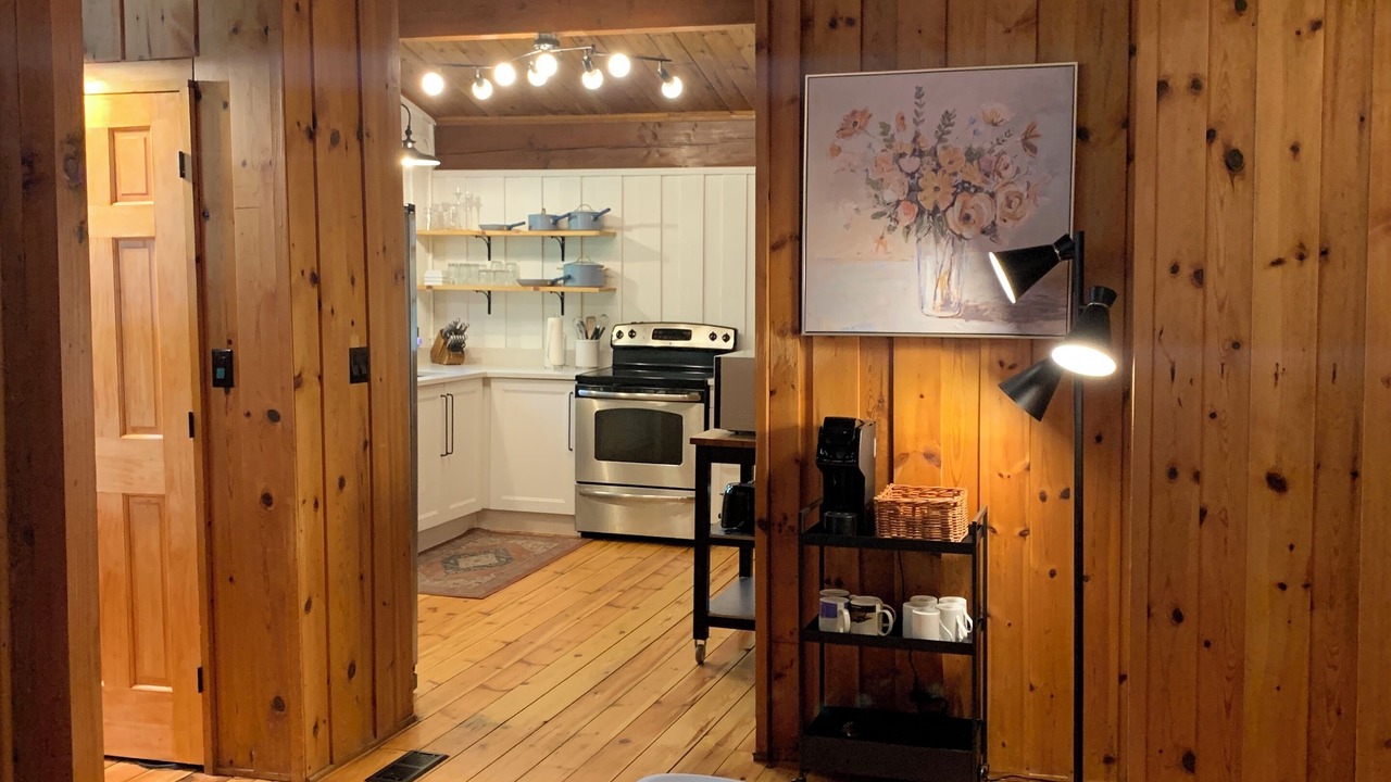 Photo of Bedroom in Alton