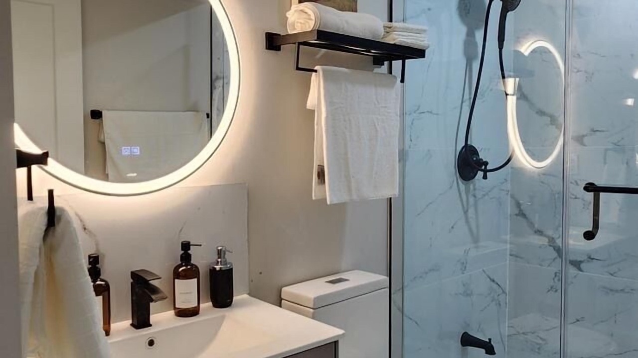 Photo of Bathroom in Grand River South