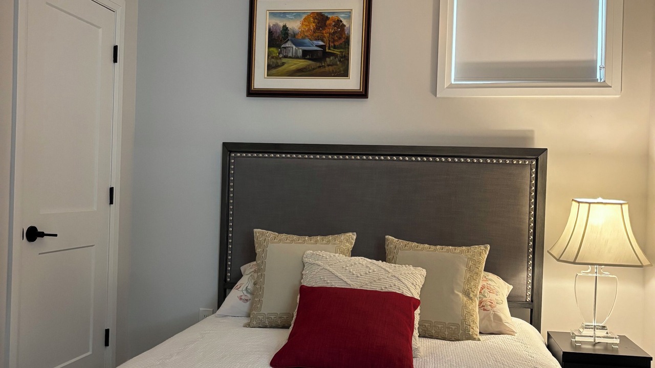 Photo of Bedroom in Grand River South