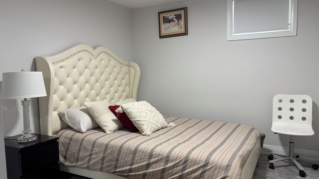 Photo of Bedroom in Grand River South