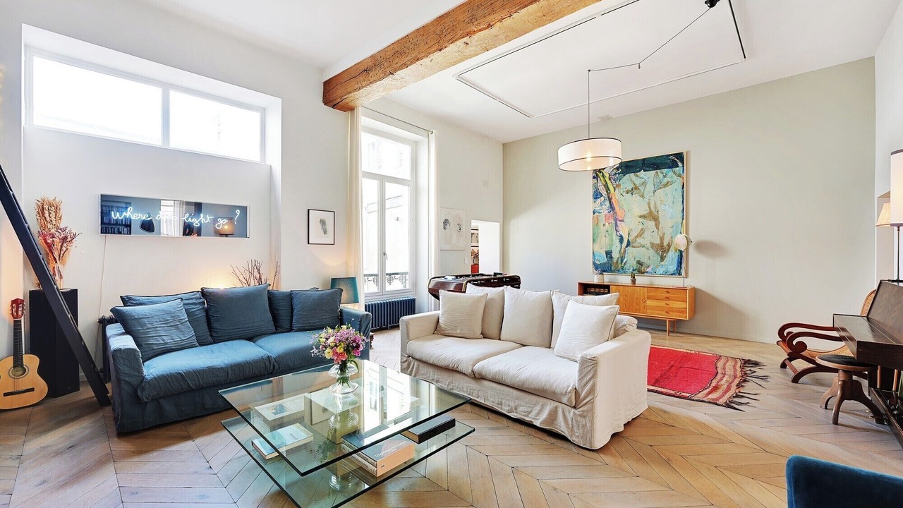 Photo of Livingroom in Archives