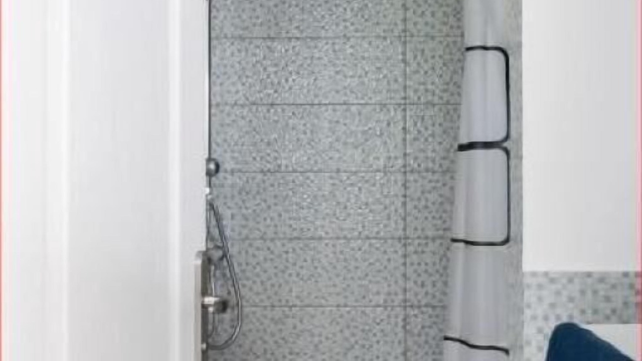Photo of Bathroom in Magny-le-Hongre