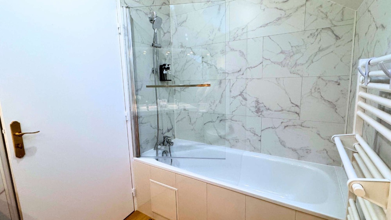 Photo of Bathroom in Collegien