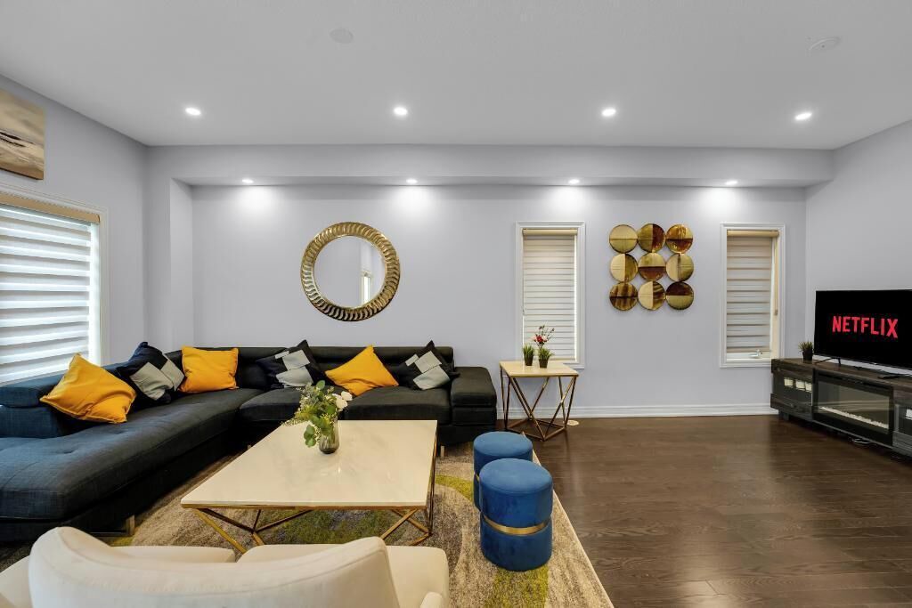 Photo of Livingroom in Brampton